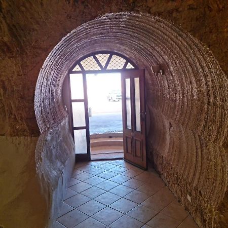 Underwood Court Fresh Dugout- Hosted By Coober Pedy Accommodations Bagian luar foto