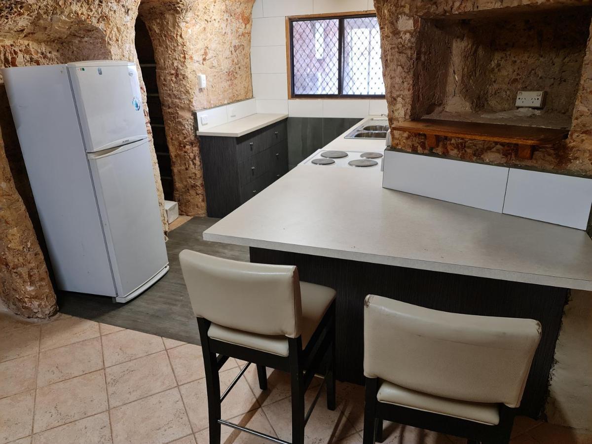 Underwood Court Fresh Dugout- Hosted By Coober Pedy Accommodations Bagian luar foto